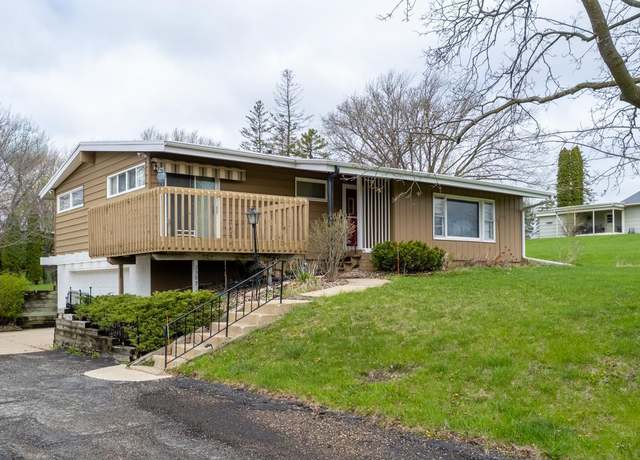 Property at 2309 3rd Ave SW, Rochester, MN 55902, 3 beds, 2 baths