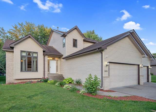 Property at 6626 Red Birch Ct, Lino Lakes, MN 55014, 4 beds, 4 baths