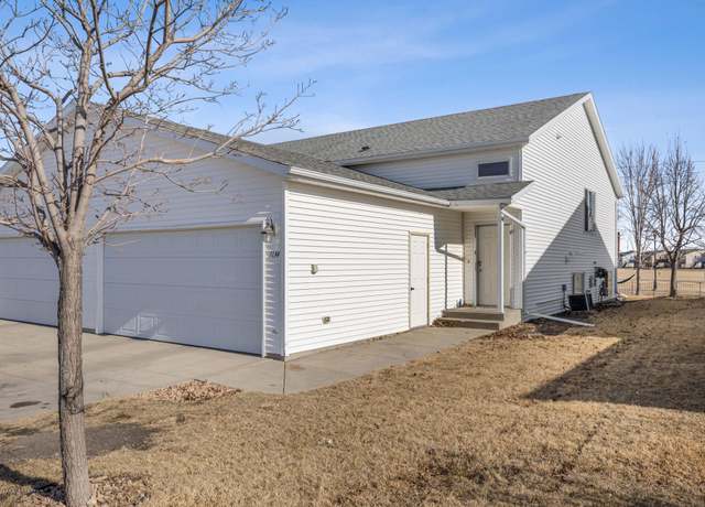 Property at 1134 38 1/2 Ave W, West Fargo, ND 58078, 3 beds, 2 baths