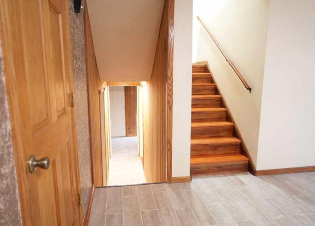 Property at 2200 10th Ave SW, Austin, MN 55912, 2 beds, 2 baths