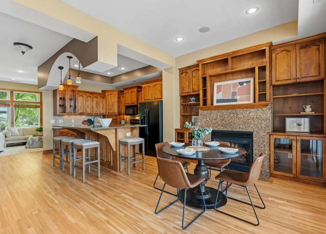 Property at 326 E Travelers Trl, Burnsville, MN 55337, 2 beds, 4 baths