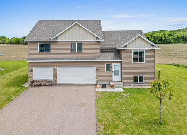 Property at 613 Farmers Pl, Belle Plaine, MN 56011, 4 beds, 3 baths