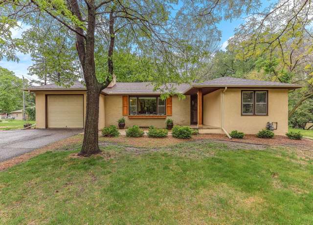 Property at 5725 Golden Valley Rd, Golden Valley, MN 55422, 3 beds, 2 baths