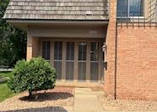 Property at 6325 Barrie Rd, Edina, MN 55435, 2 beds, 2 baths