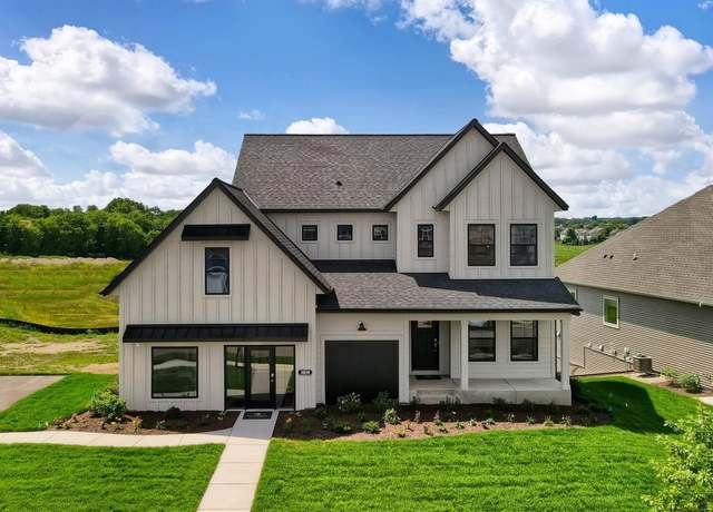 Property at 3850 Thrush St, Shakopee, MN 55379, 4 beds, 4 baths