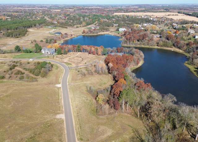 Property at 987 Moon Glow Rd, Hudson, WI 54016