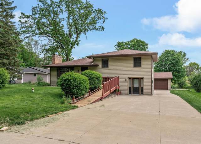 Property at 2235 Chestnut Rd, Medina, MN 55340, 4 beds, 2 baths