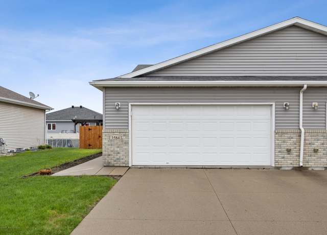 Property at 3584 Buchanan St S, Fargo, ND 58104, 3 beds, 2 baths