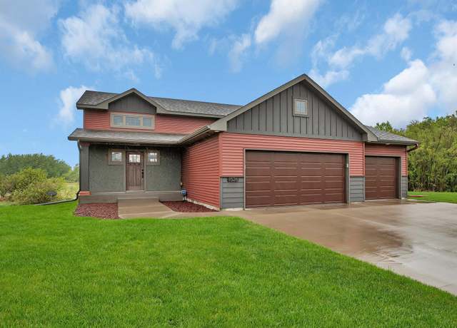 Property at 1526 Prairie View Ln NE, Sauk Rapids, MN 56379, 4 beds, 3 baths