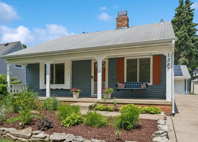 Property at 1387 Midway Pkwy, Saint Paul, MN 55108, 2 beds, 2 baths