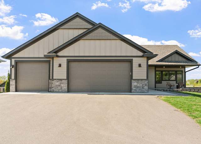 Property at 1302 Windrush Rd, Buffalo, MN 55313, 4 beds, 3 baths