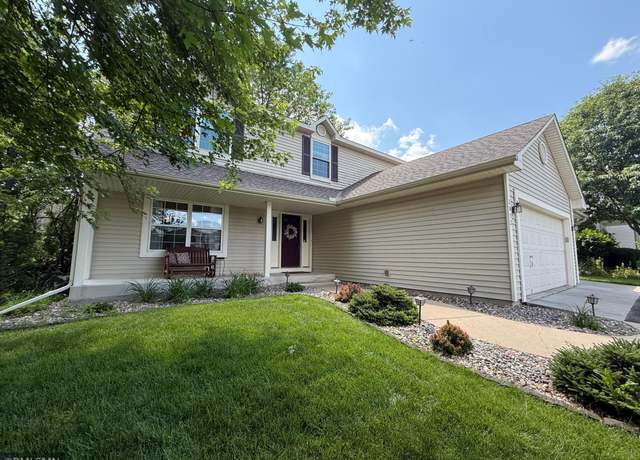 Property at 2052 Wilhelm Ct, Shakopee, MN 55379, 4 beds, 4 baths