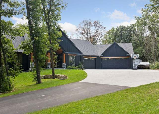 Property at 3028 Pinewood Rd SE, Rochester, MN 55904, 5 beds, 3 baths