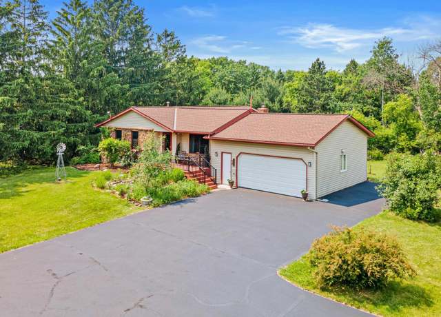 Property at 964 Wert Rd, Hudson, WI 54016, 4 beds, 2 baths