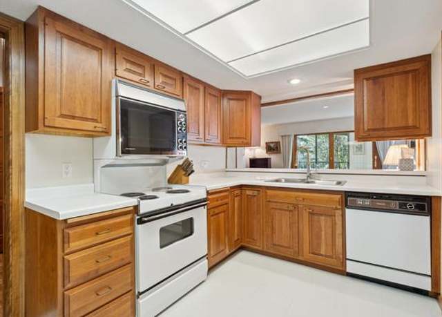 Property at 5601 Dewey Hill Rd #113, Edina, MN 55439, 2 beds, 2 baths