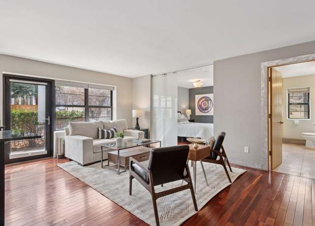 Property at 2201 3rd Ave S #102, Minneapolis, MN 55404, 1 bed, 1 bath
