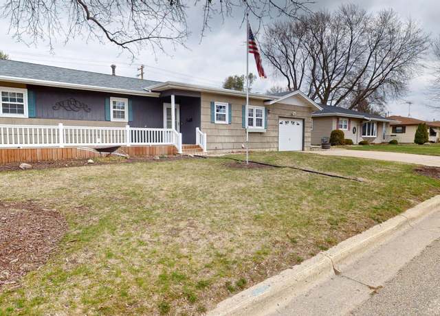 Property at 219 E Richway Dr, Albert Lea, MN 56007, 3 beds, 2 baths