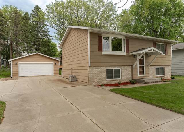 Property at 222 6th Ave NW, Byron, MN 55920, 3 beds, 2 baths