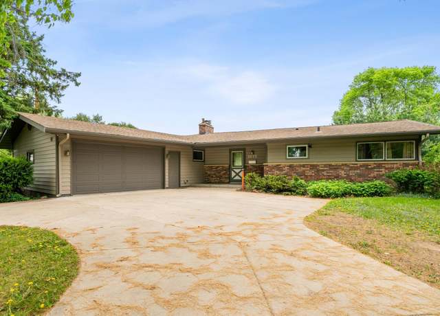 Property at 1615 2nd St N, Stillwater, MN 55082, 3 beds, 2 baths