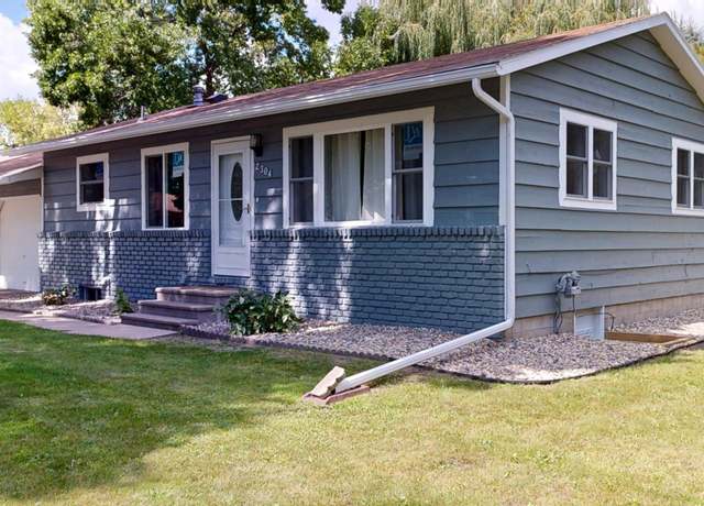Property at 2304 3rd Ave SE, Willmar, MN 56201, 3 beds, 2 baths