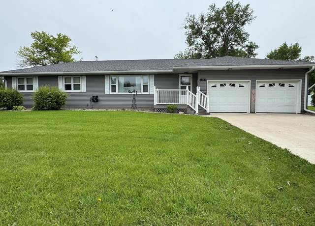 Property at 1205 W Park Ave, Olivia, MN 56277, 3 beds, 2 baths