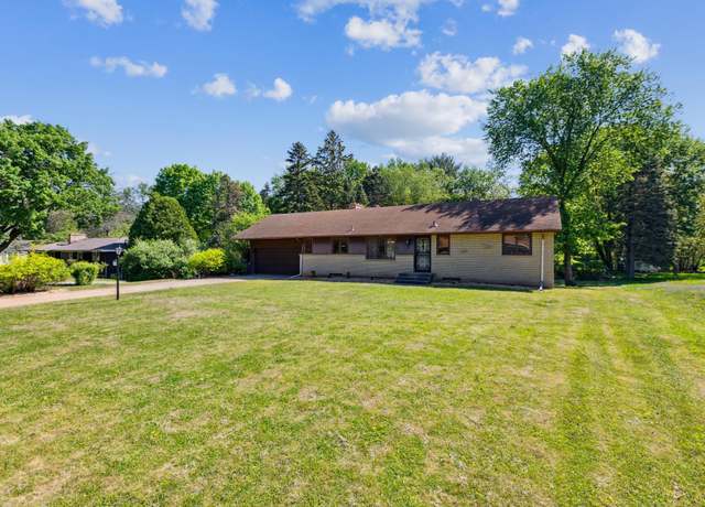 Property at 1210 Pineview Ln N, Plymouth, MN 55441, 4 beds, 2 baths