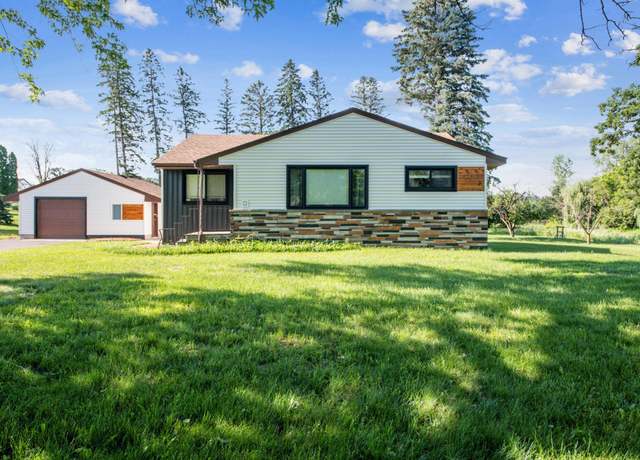 Property at 5963 E Viking Blvd, Wyoming, MN 55092, 3 beds, 2 baths