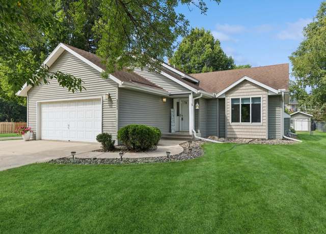 Property at 2850 Mckinley Dr, Saint Paul, MN 55125, 3 beds, 2 baths