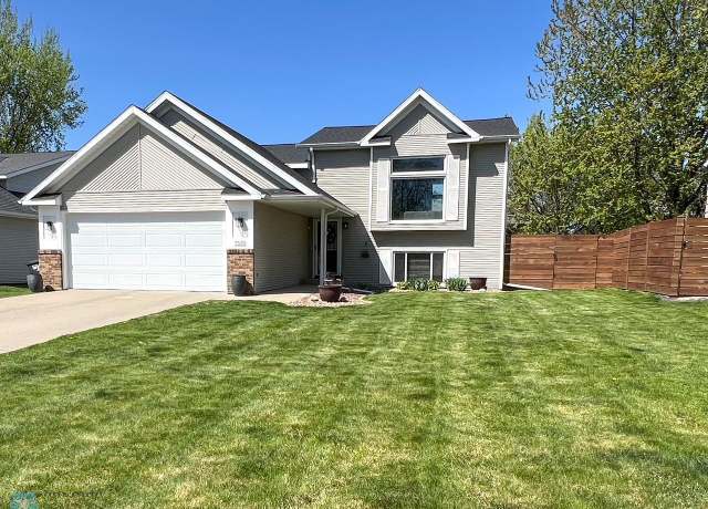 Property at 3539 19th St S, Fargo, ND 58104, 4 beds, 2 baths
