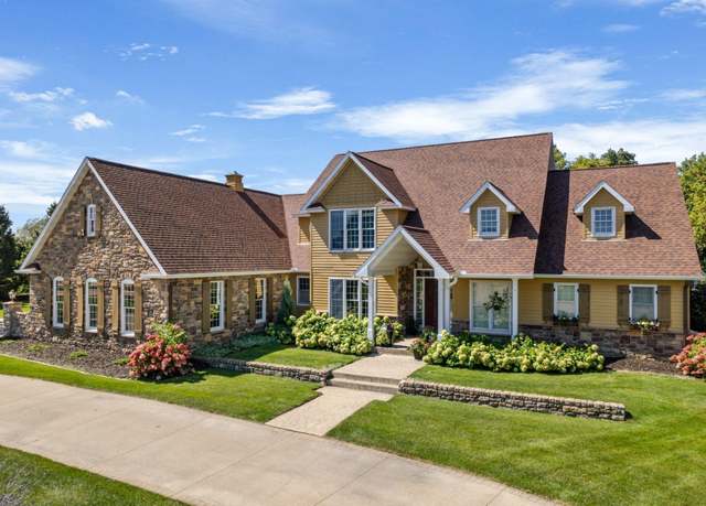 Property at 65 Wildridge Dr, Winona, MN 55987, 4 beds, 5 baths