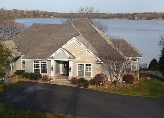Property at 1505 Edgewater Ave, Arden Hills, MN 55112, 4 beds, 5 baths