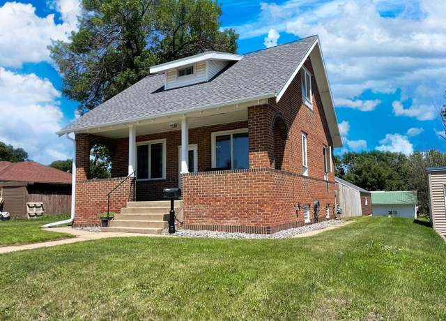 Property at 720 W Central St, Springfield, MN 56087, 2 beds, 1 bath