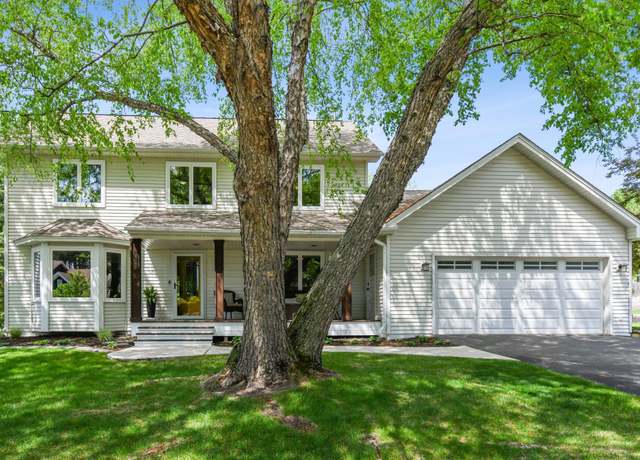 Property at 9660 Tree Farm Rd, Eden Prairie, MN 55347, 5 beds, 4 baths
