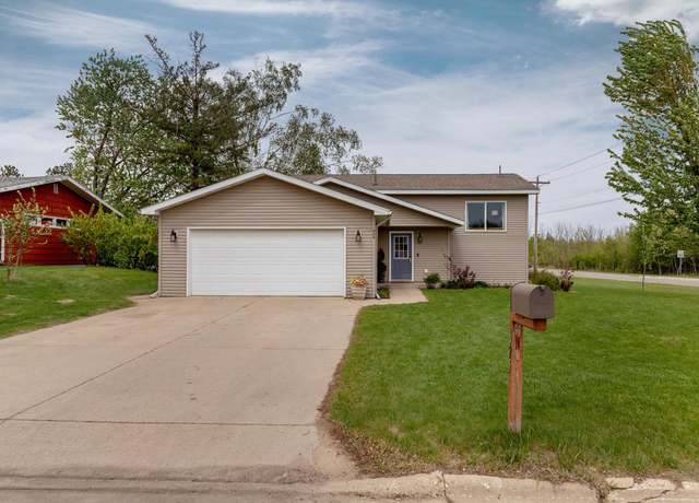 Property at 625 4th St NW, Wadena, MN 56482, 5 beds, 2 baths