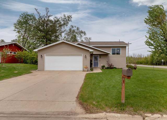 Property at 625 4th St NW, Wadena, MN 56482, 5 beds, 2 baths