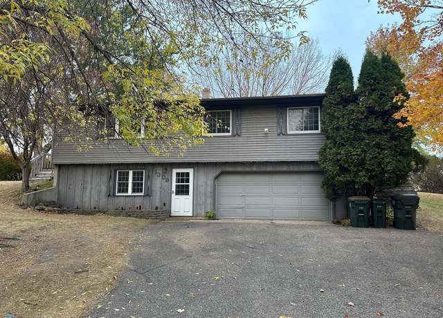 Property at 1309 Lake Crest Dr, Alexandria, MN 56308, 3 beds, 2 baths