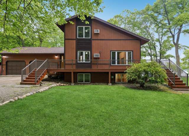 Property at 6844 140th Ave NE, Spicer, MN 56288, 4 beds, 3 baths