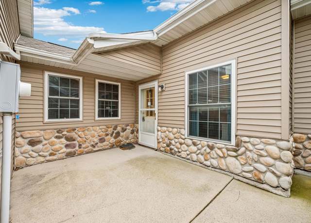 Property at 100 Sunrise Dr, Kimball, MN 55353, 3 beds, 3 baths