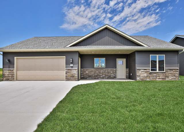 Property at 412 22nd Ave NW, Waseca, MN 56093, 2 beds, 2 baths