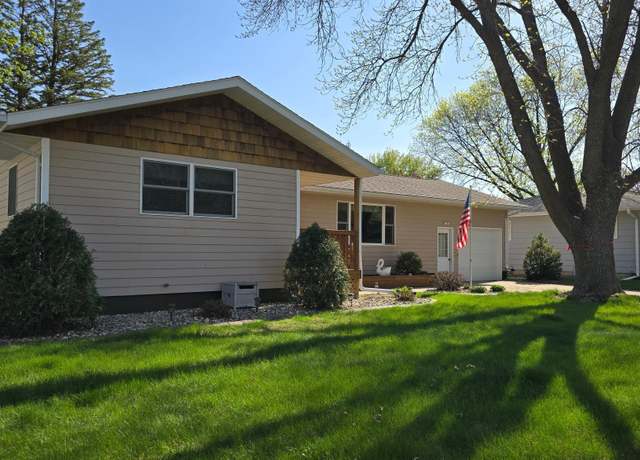 Property at 109 Gray Pl W, Marshall, MN 56258, 4 beds, 2 baths