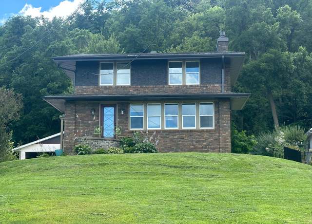 Property at 781 E 7th St, Red Wing, MN 55066, 3 beds, 3 baths