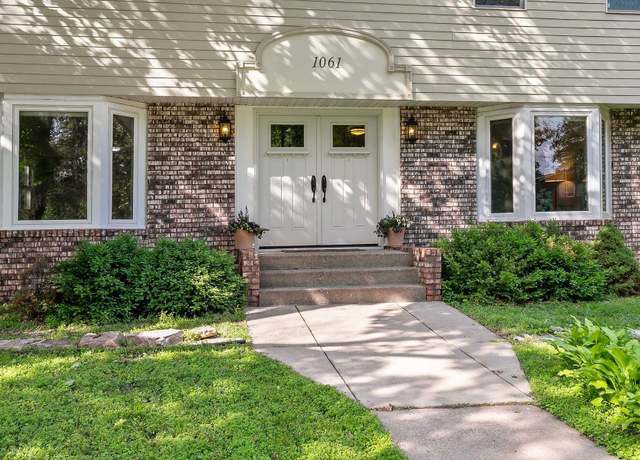 Property at 1061 William Ct, Mendota Heights, MN 55120, 3 beds, 3 baths