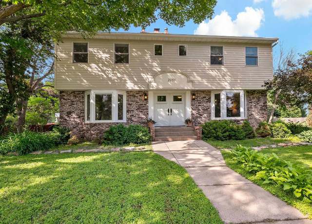 Property at 1061 William Ct, Mendota Heights, MN 55120, 4 beds, 3 baths