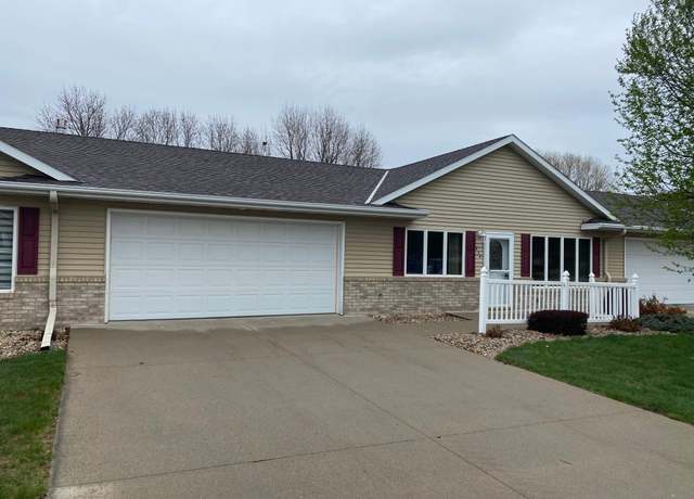 Property at 934 Homewood Ave, Worthington, MN 56187, 2 beds, 2 baths