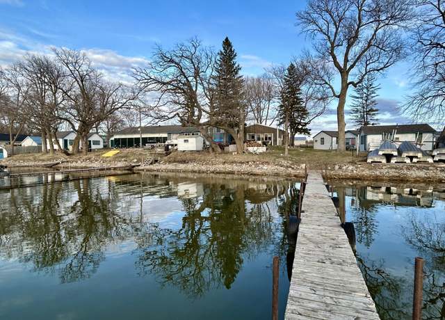 Property at 19727 Eastwood Dr, Osakis, MN 56360, 15 beds, 12 baths