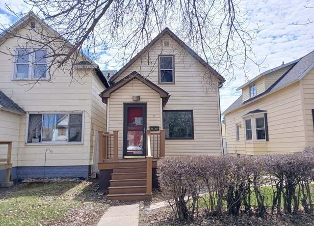 Property at 512 S 5th St S, Virginia, MN 55792, 3 beds, 2 baths