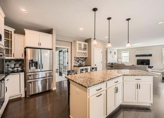 Property at 1535 138th St E, Rosemount, MN 55068, 5 beds, 4 baths