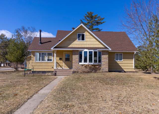 Property at 717 SW 5th Ave, Grand Rapids, MN 55744, 3 beds, 3 baths