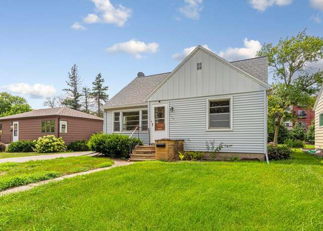 Property at 128 Dane St, Mankato, MN 56001, 2 beds, 2 baths