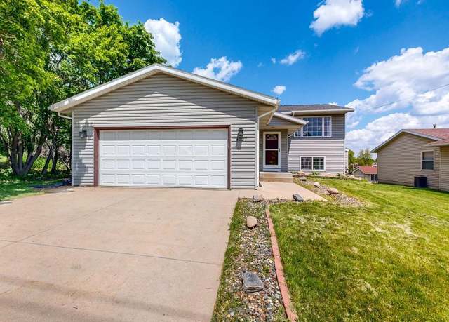 Property at 4727 7th St NW, Rochester, MN 55901, 4 beds, 2 baths